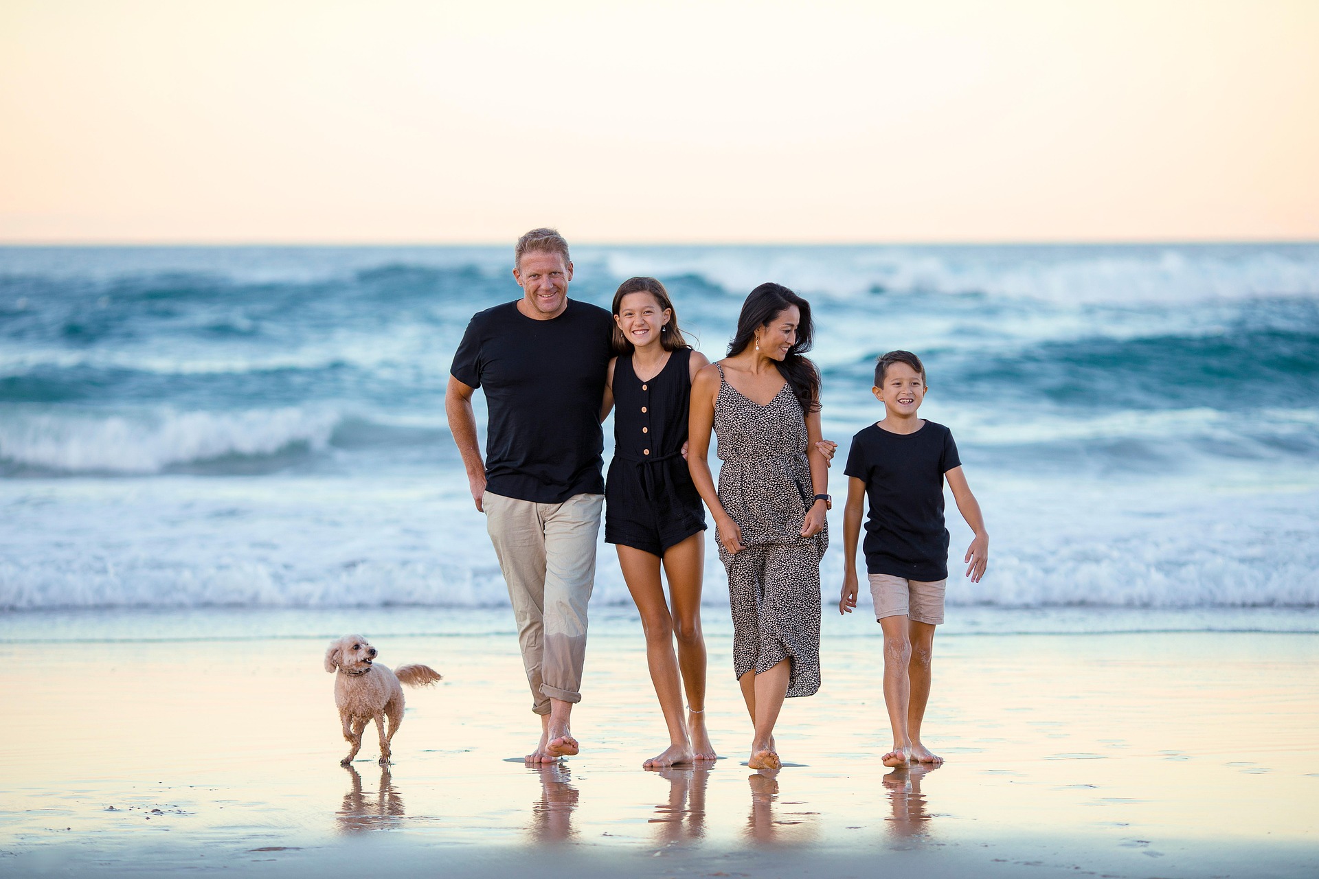 family-6398107_1920